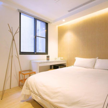 Mini West Hotel Taichung Dış mekan fotoğraf