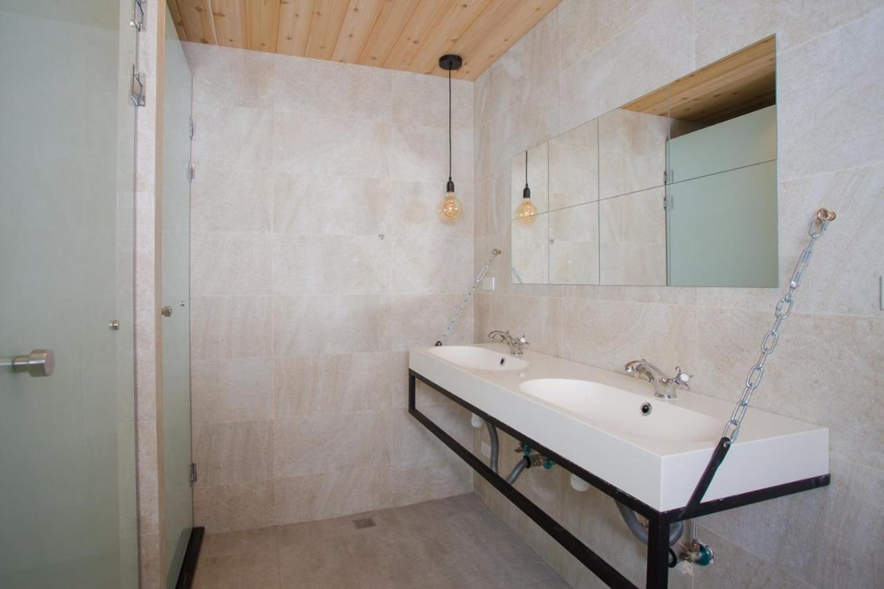 Mini West Hotel Taichung Dış mekan fotoğraf
