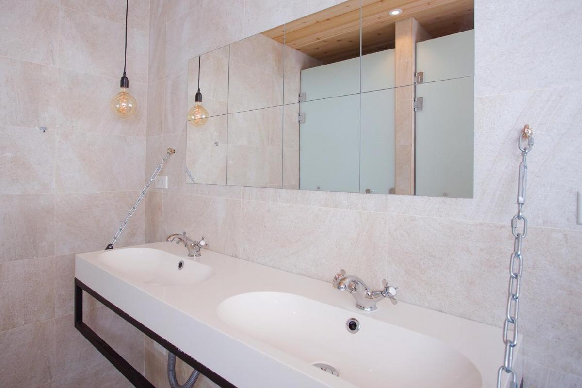 Mini West Hotel Taichung Dış mekan fotoğraf