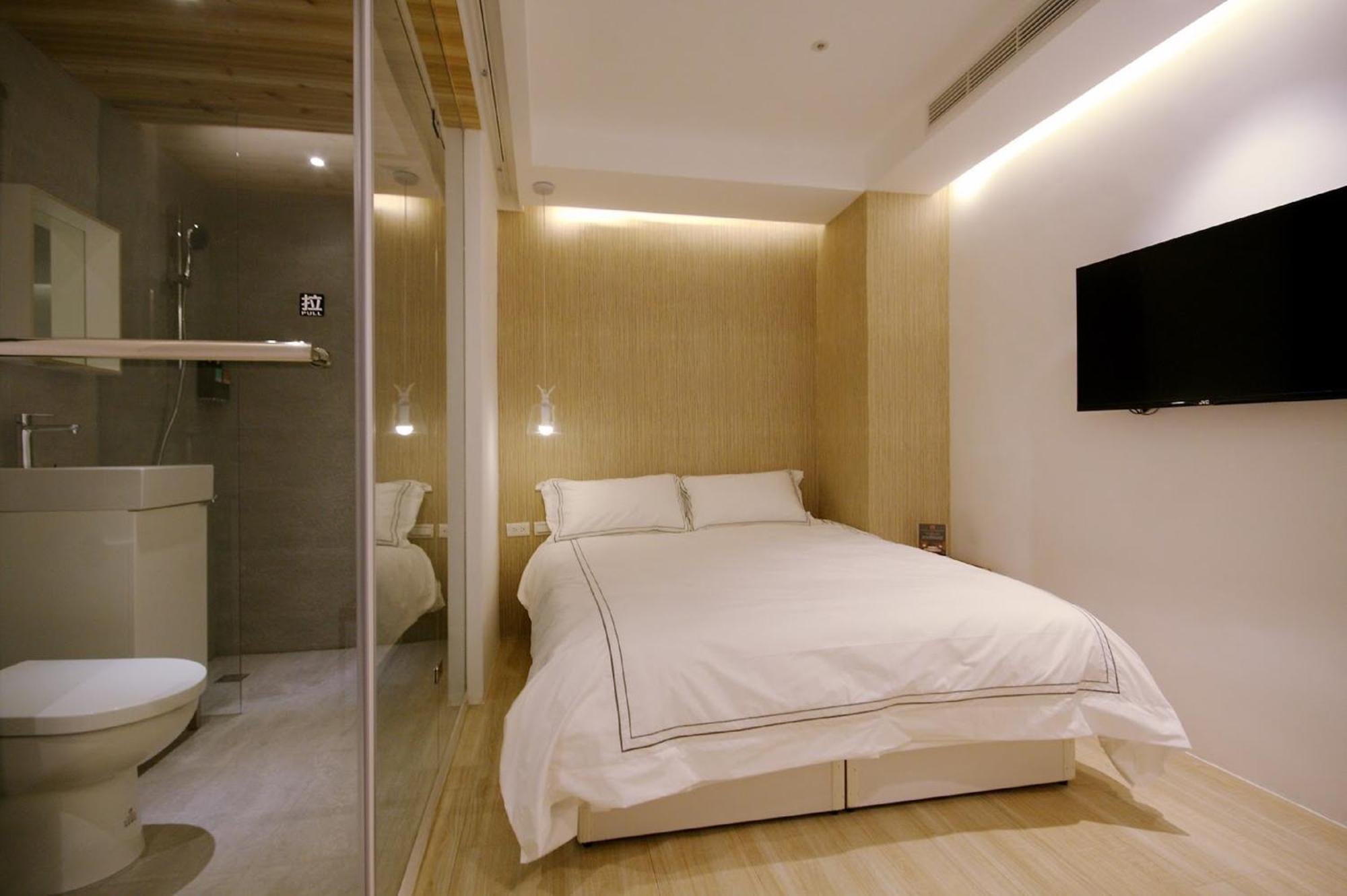 Mini West Hotel Taichung Dış mekan fotoğraf
