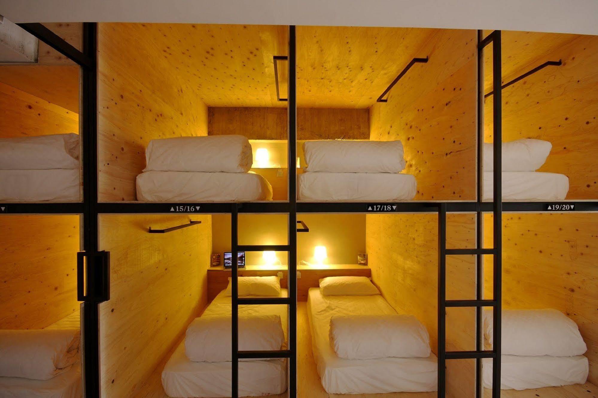 Mini West Hotel Taichung Dış mekan fotoğraf